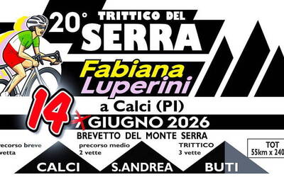 Banner con strisce bianche e nere con la scritta "20° Trittico del Serra" 